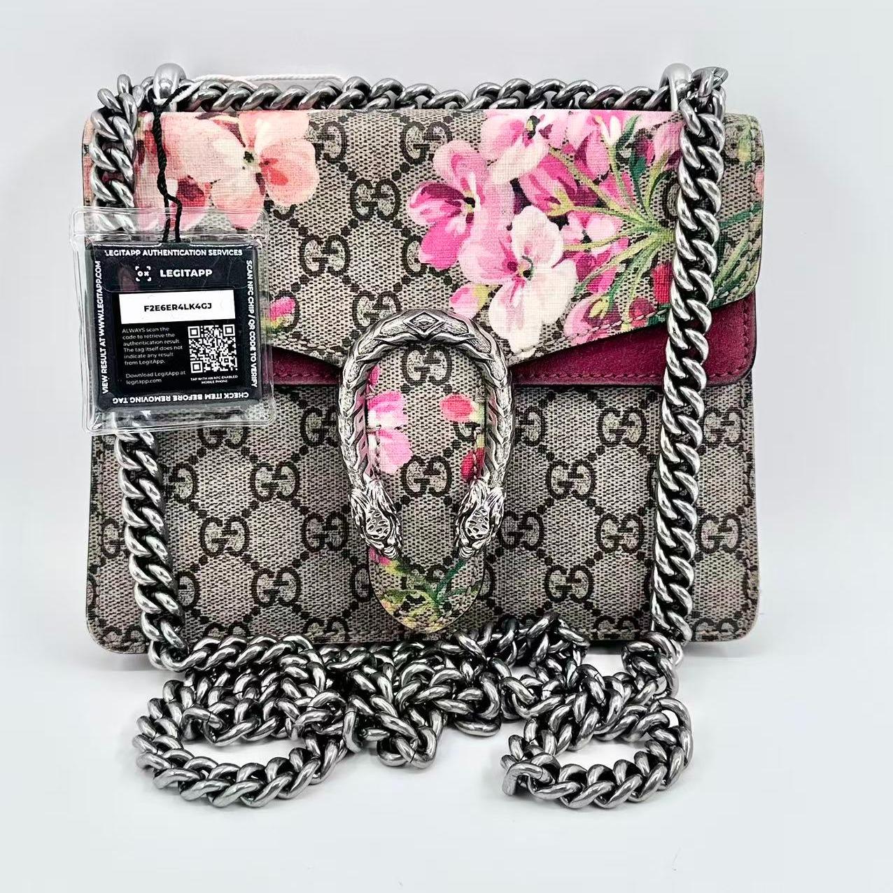 GUCCI canvas Crossbody Bags GG Supreme Blooms Dionysus Small Chain Crossbody Bag