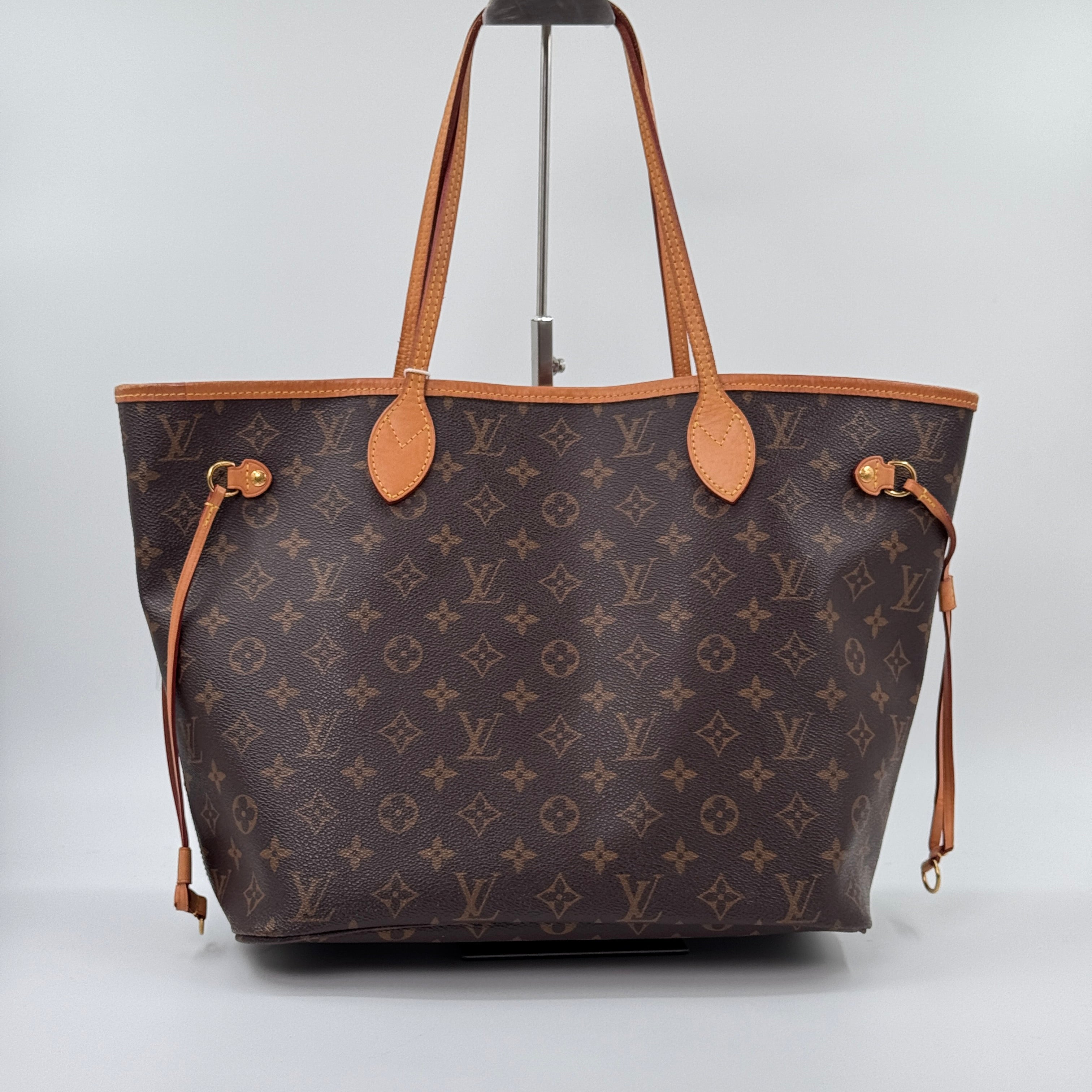 Pre‑owned Louis Vuitton Neverfull MM Monogram Tote Bag Red Interior