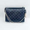 Louis Vuitton canvas Clutches & Wristlets Pochette Voyage MM Monogram Eclipse Clutch Bag