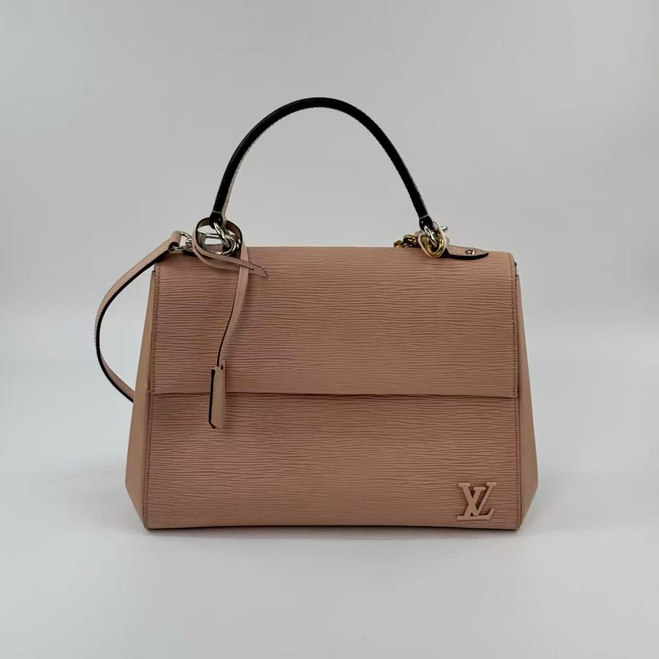 Louis Vuitton Cluny MM Epi Leather