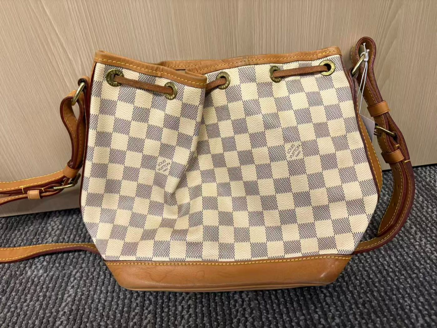 Pre-owned Louis Vuitton Noe Damier Azur Drawstring Bucket Crossbody Bag